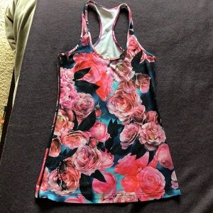 Lulu lemon cool racer back top, size 6